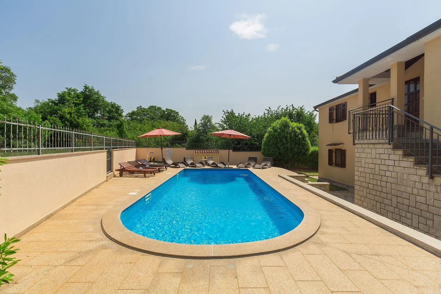 Traumhaftes Apartment Nur 250 Meter Zum Strand Mit Meerblick, Pool, Grillbereich, Privatparkplatz Porec Croatia