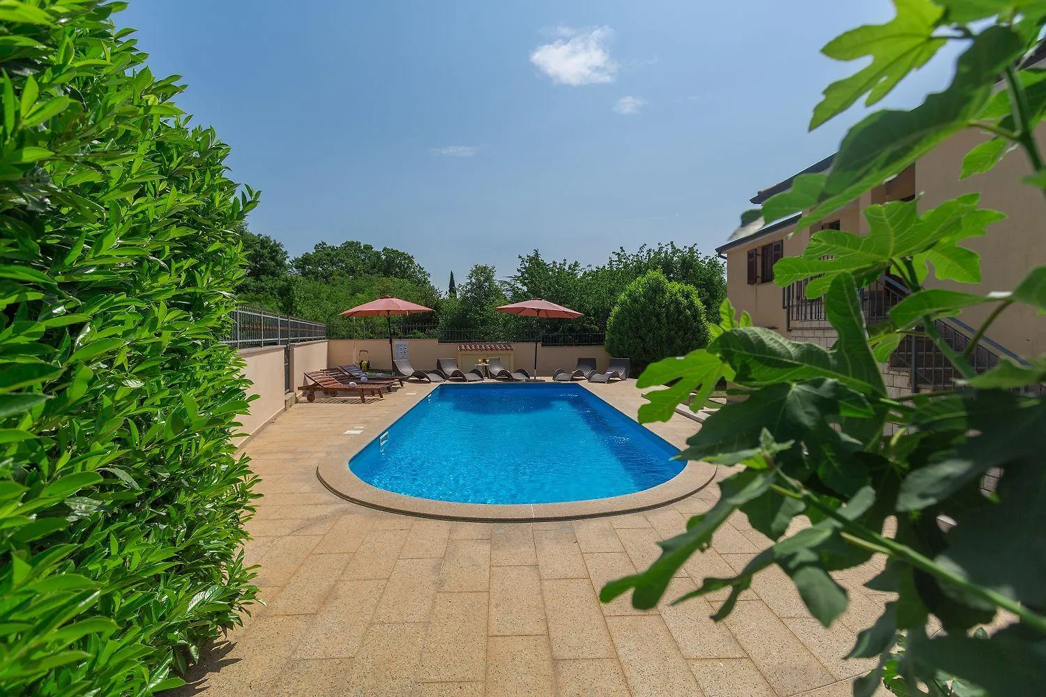 Traumhaftes Apartment Nur 250 Meter Zum Strand Mit Meerblick, Pool, Grillbereich, Privatparkplatz Porec Croatia