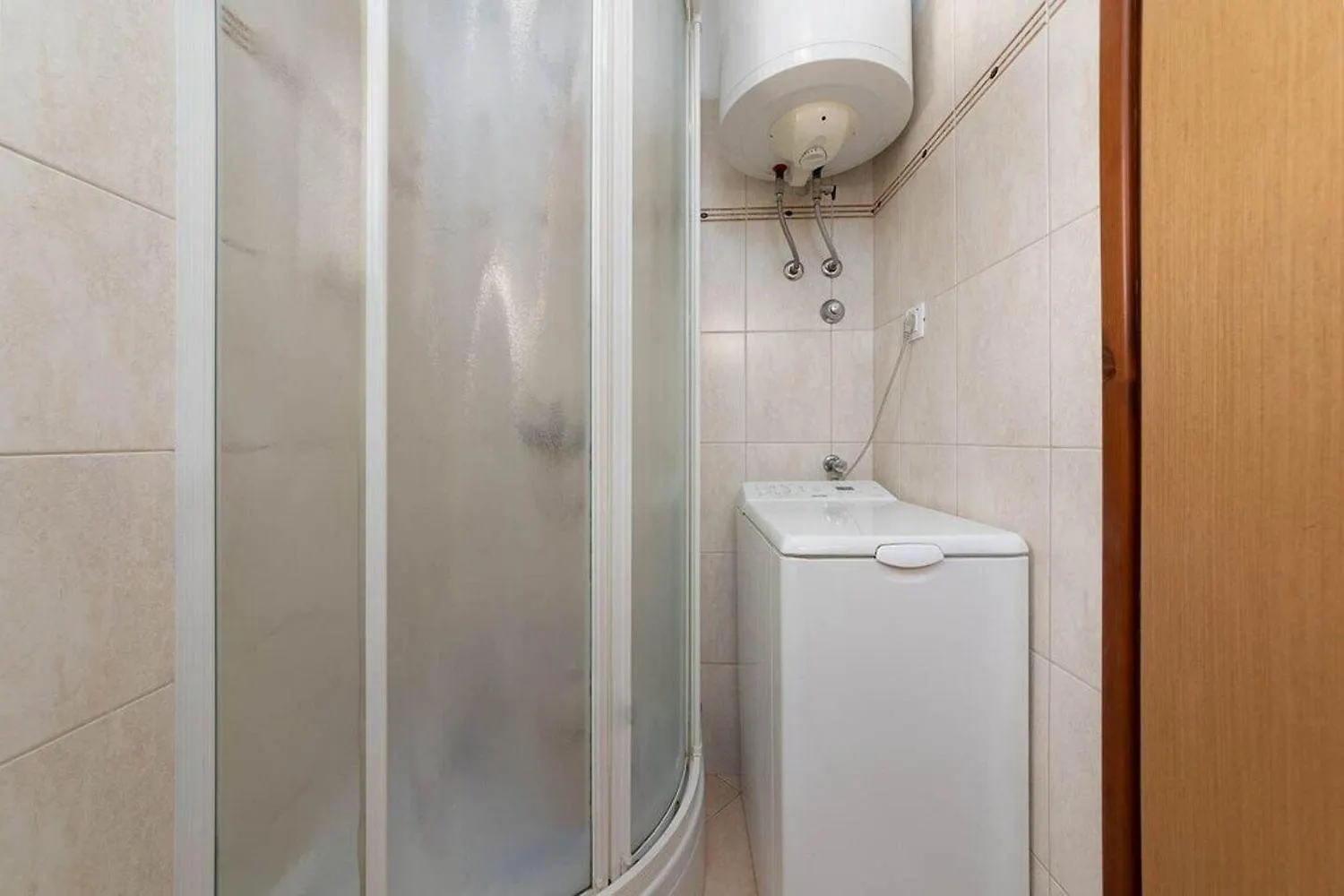 Traumhaftes Apartment Nur 250 Meter Zum Strand Mit Meerblick, Pool, Grillbereich, Privatparkplatz Porec
