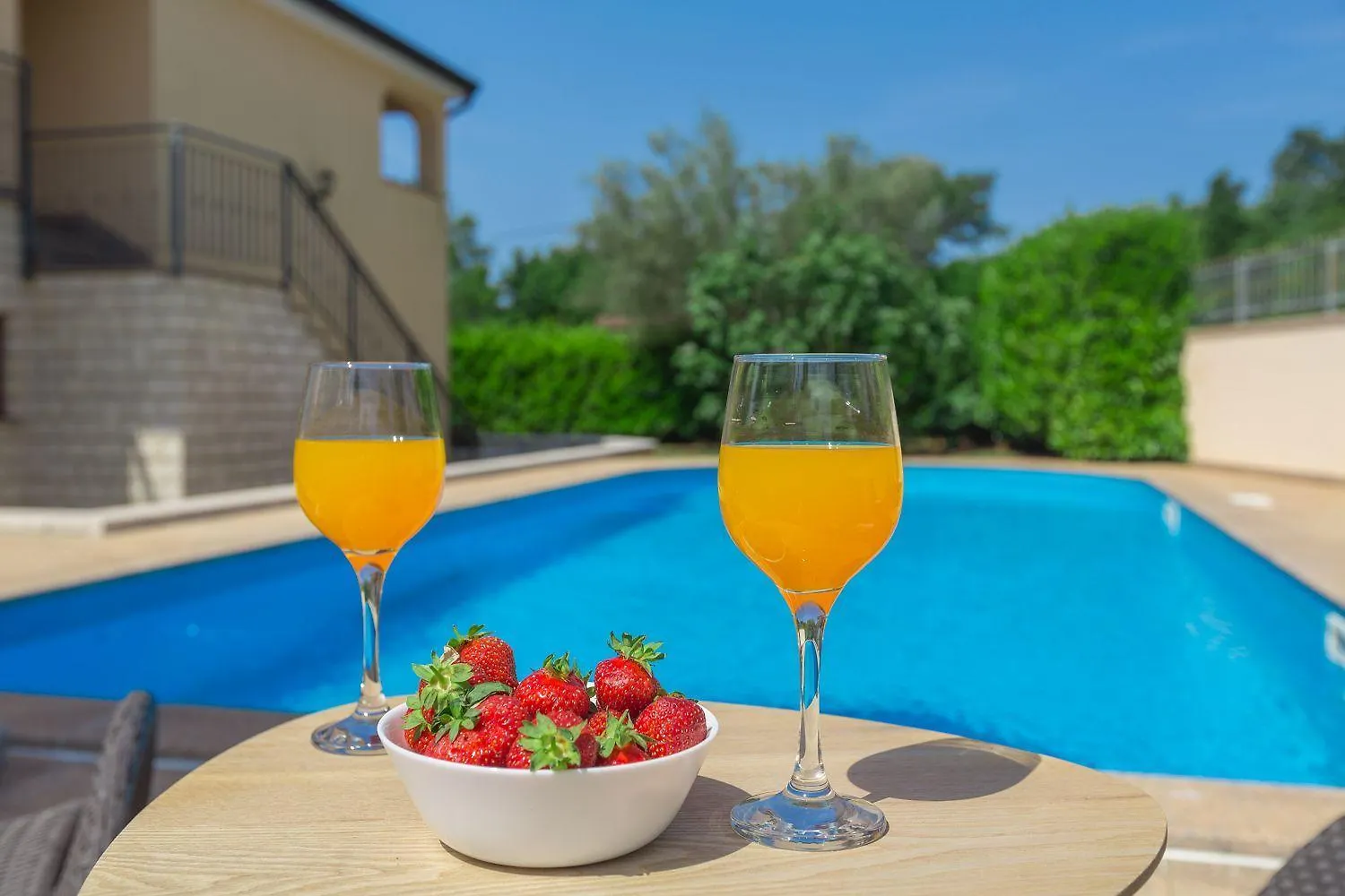 Traumhaftes Apartment Nur 250 Meter Zum Strand Mit Meerblick, Pool, Grillbereich, Privatparkplatz Porec